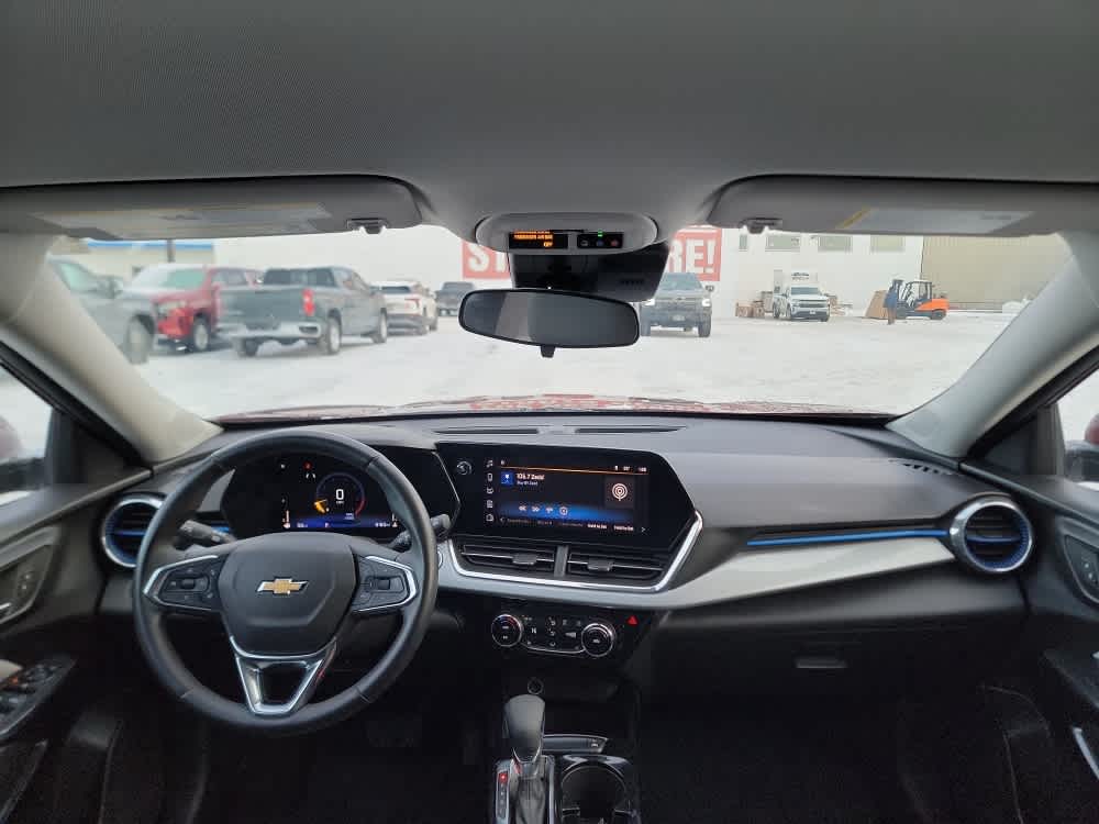 Thumbnail: 2025 Chevrolet Trax - 24