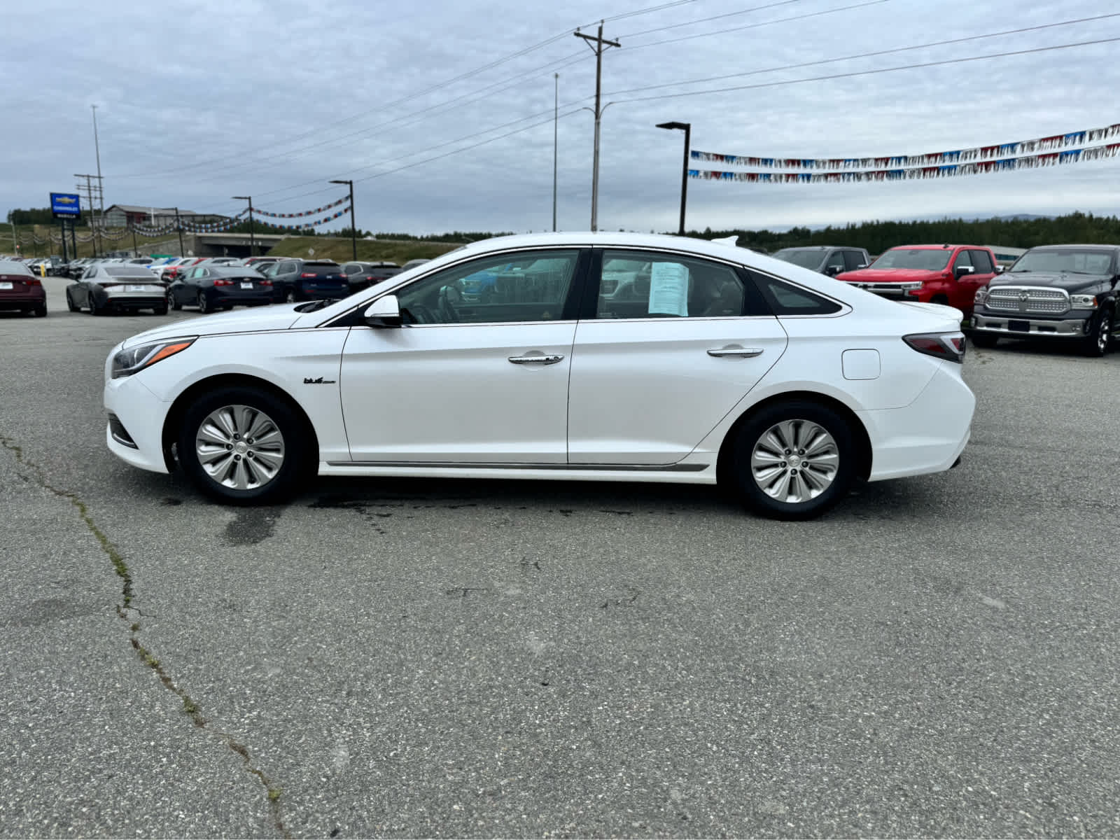 Thumbnail: 2016 Hyundai Sonata - 2