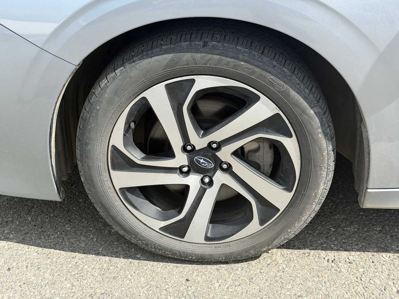 2022 Subaru Legacy Limited - Image 12
