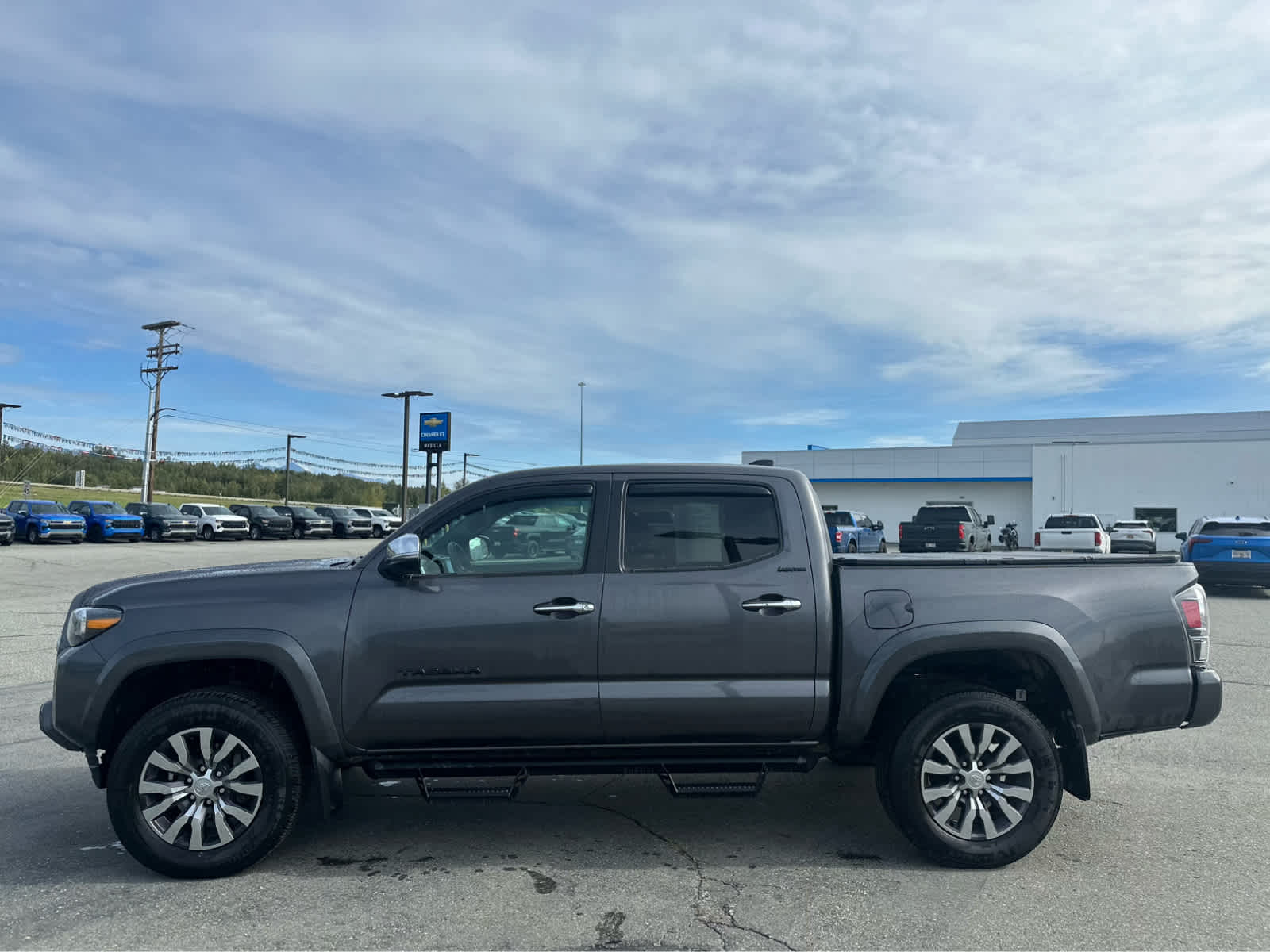 Thumbnail: 2022 Toyota Tacoma - 4