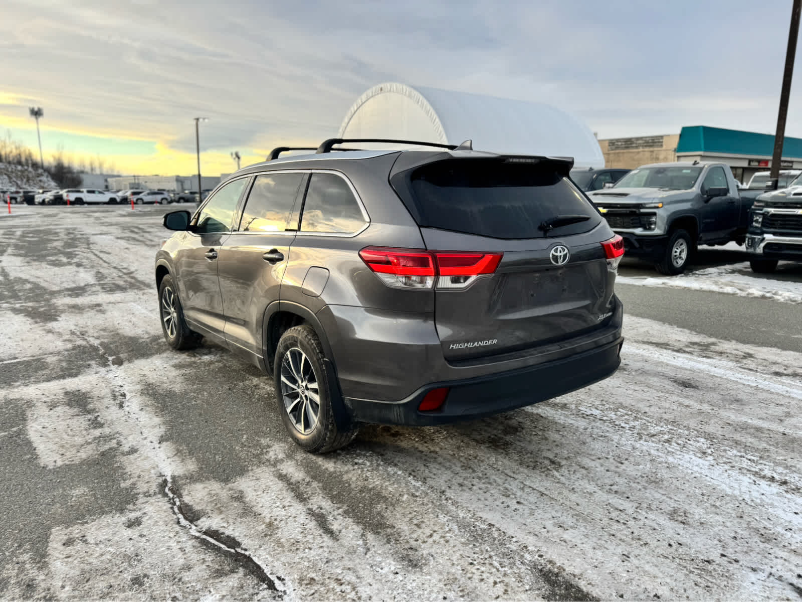 Thumbnail: 2017 Toyota Highlander - 3