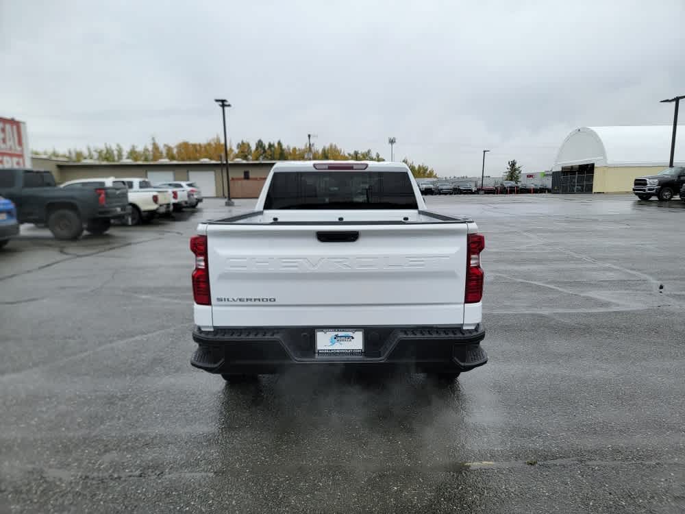 2025 Chevrolet Silverado 1500 photo 3