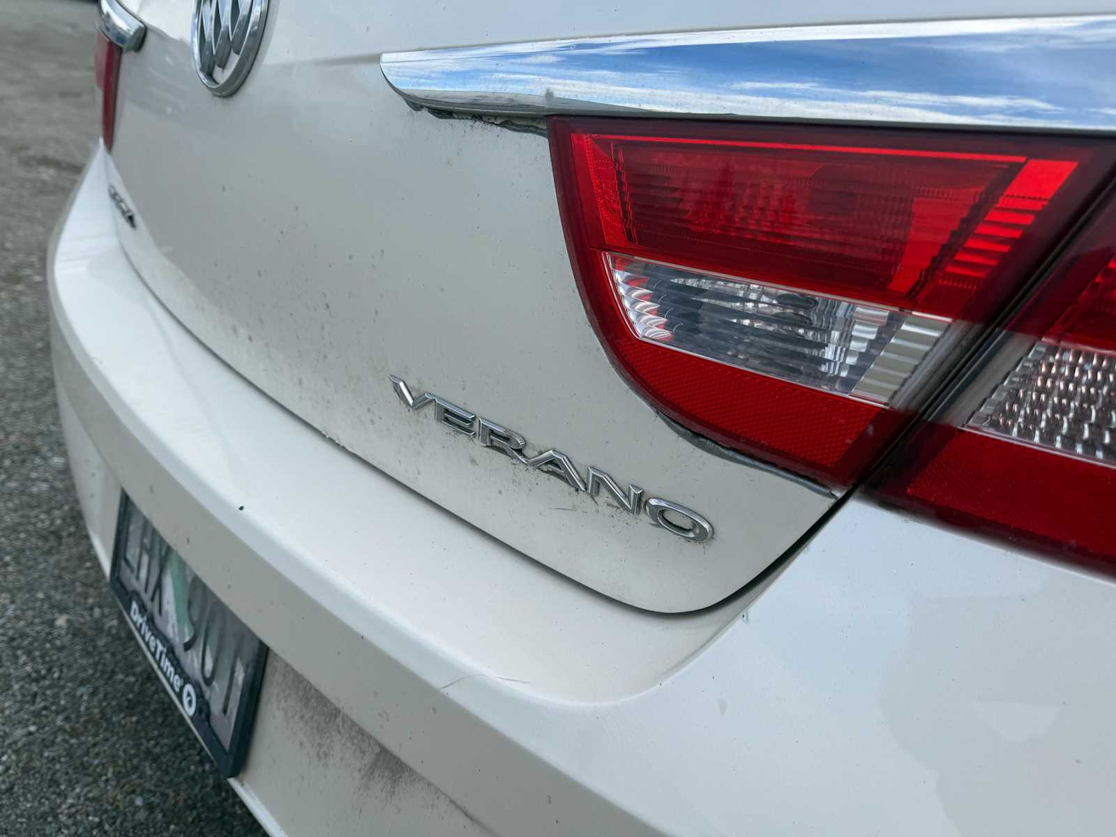 Thumbnail: 2013 Buick Verano - 17