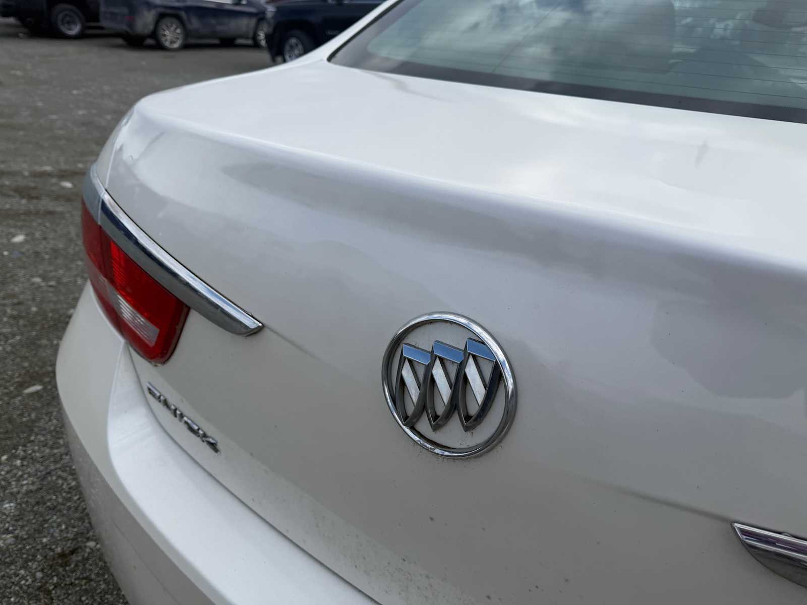 Thumbnail: 2013 Buick Verano - 18