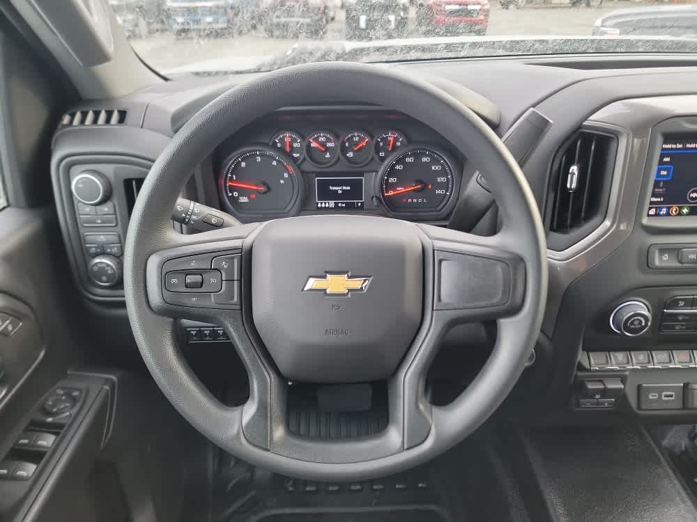 Thumbnail: 2026 Chevrolet Silverado 3500 - 13