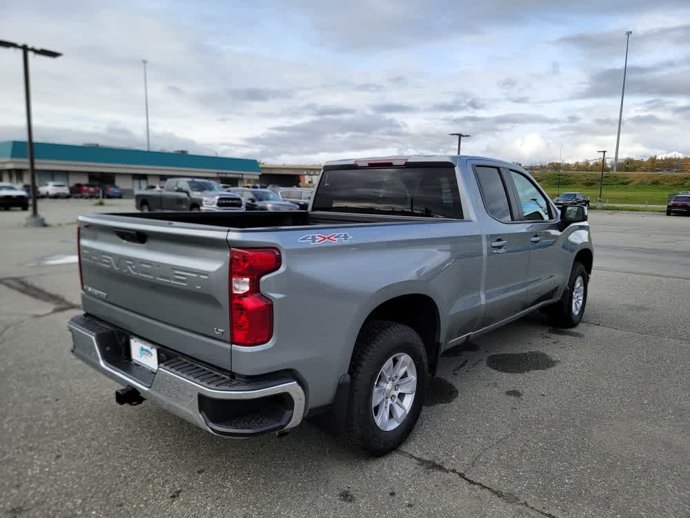 Thumbnail: 2026 Chevrolet Silverado 1500 - 5