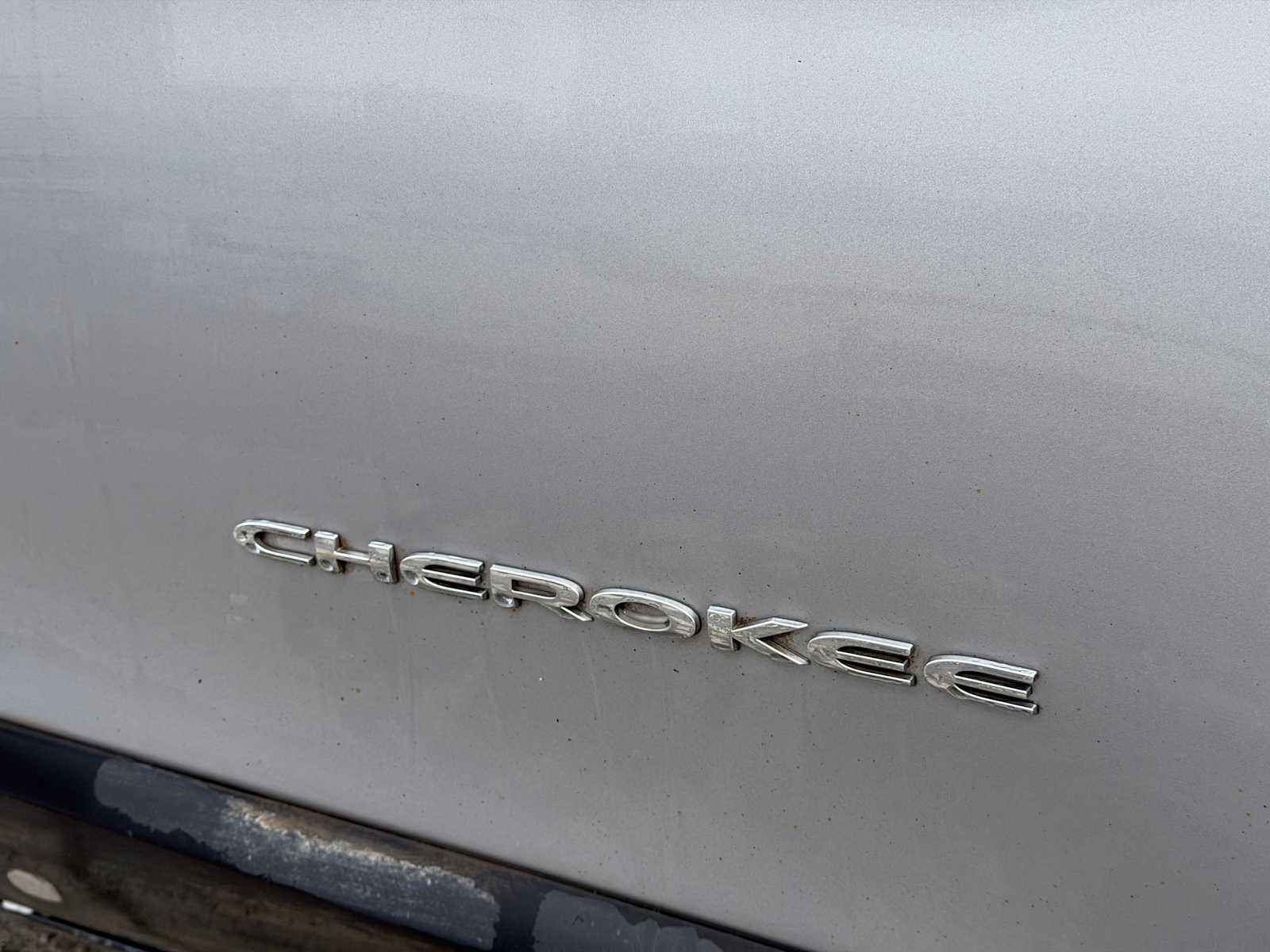 Thumbnail: 2019 Jeep Cherokee - 17