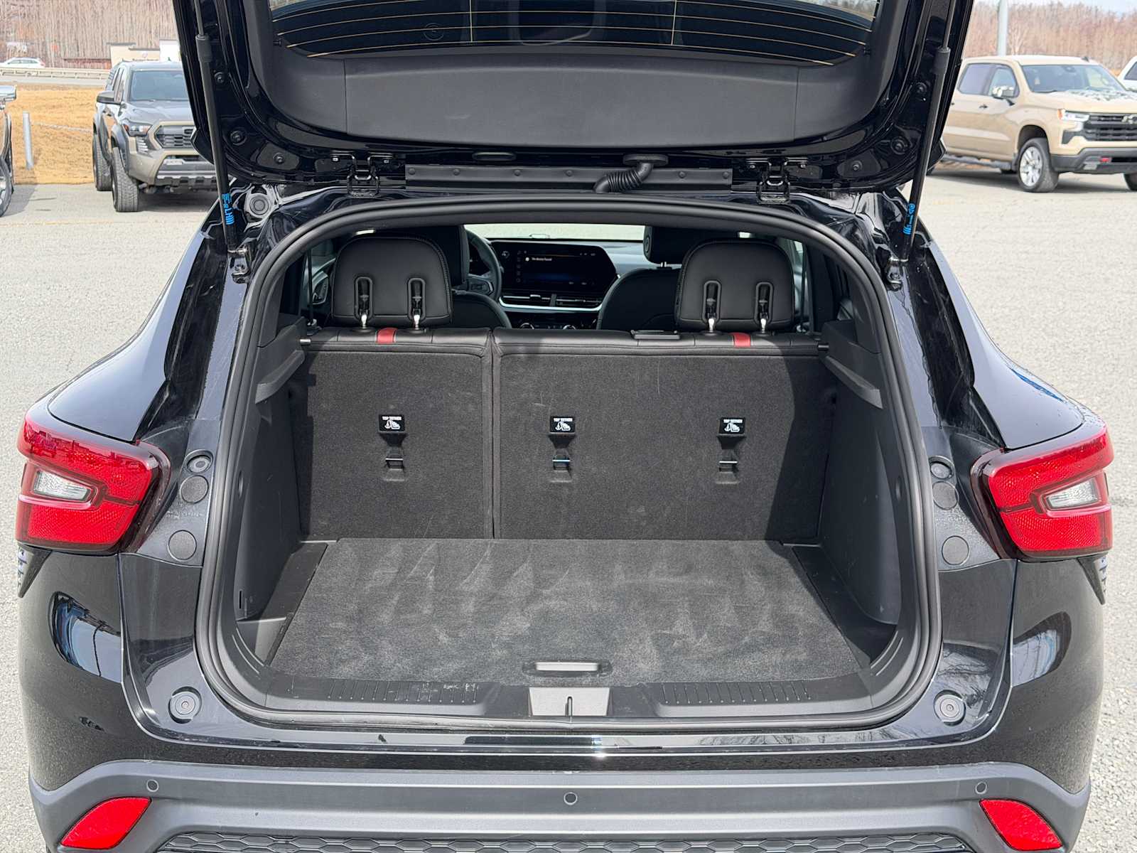 Thumbnail: 2026 Chevrolet Trax - 17