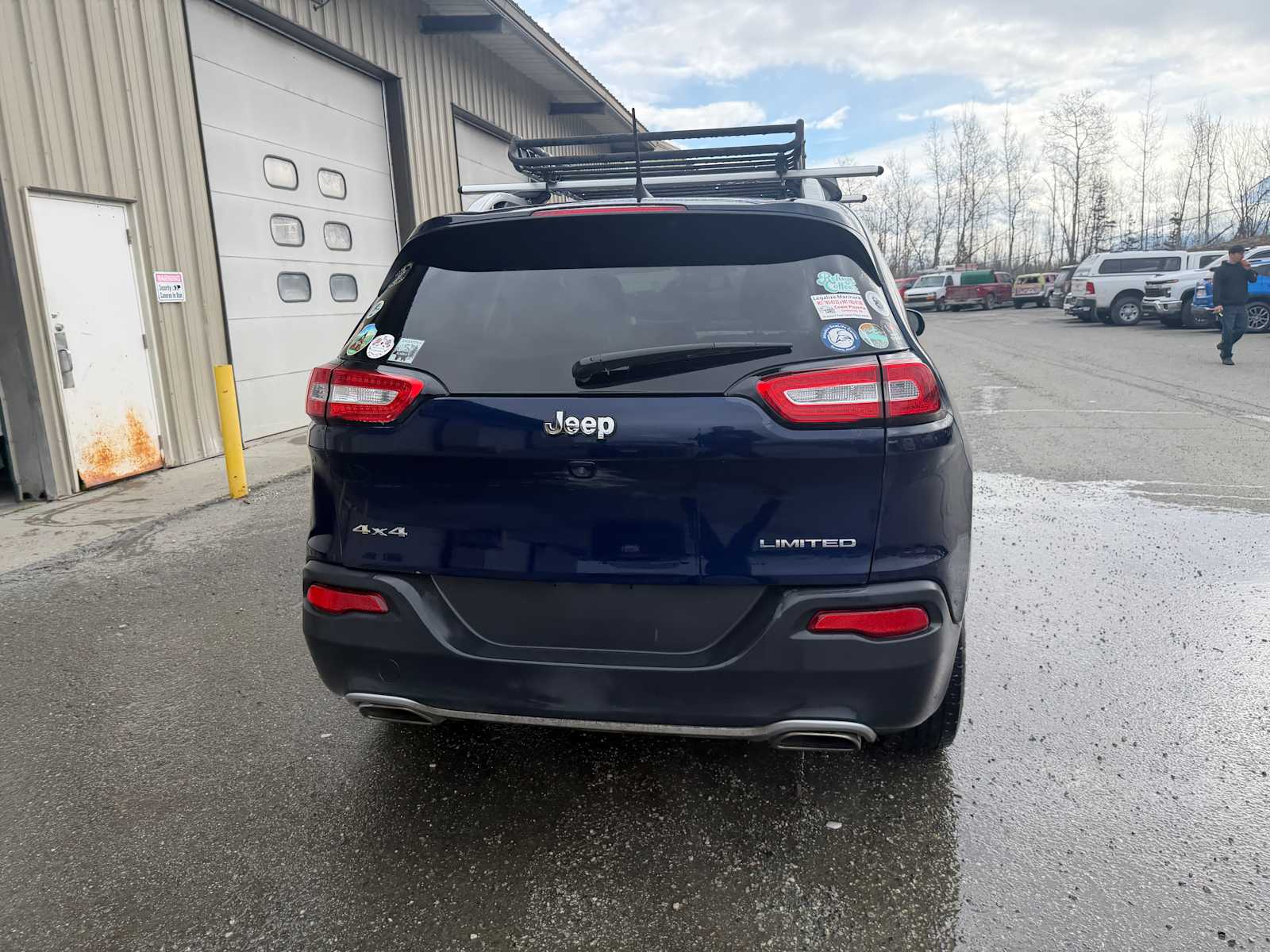 Thumbnail: 2016 Jeep Cherokee - 8