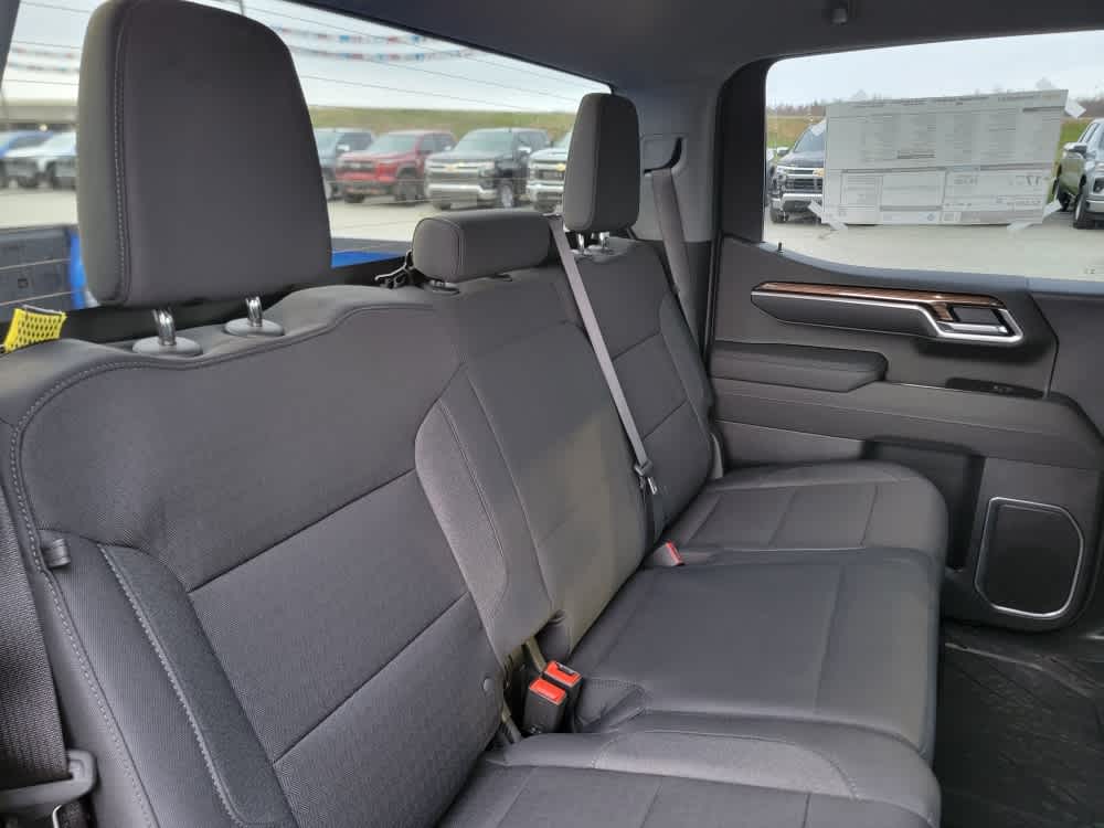 Thumbnail: 2026 Chevrolet Silverado 1500 - 19