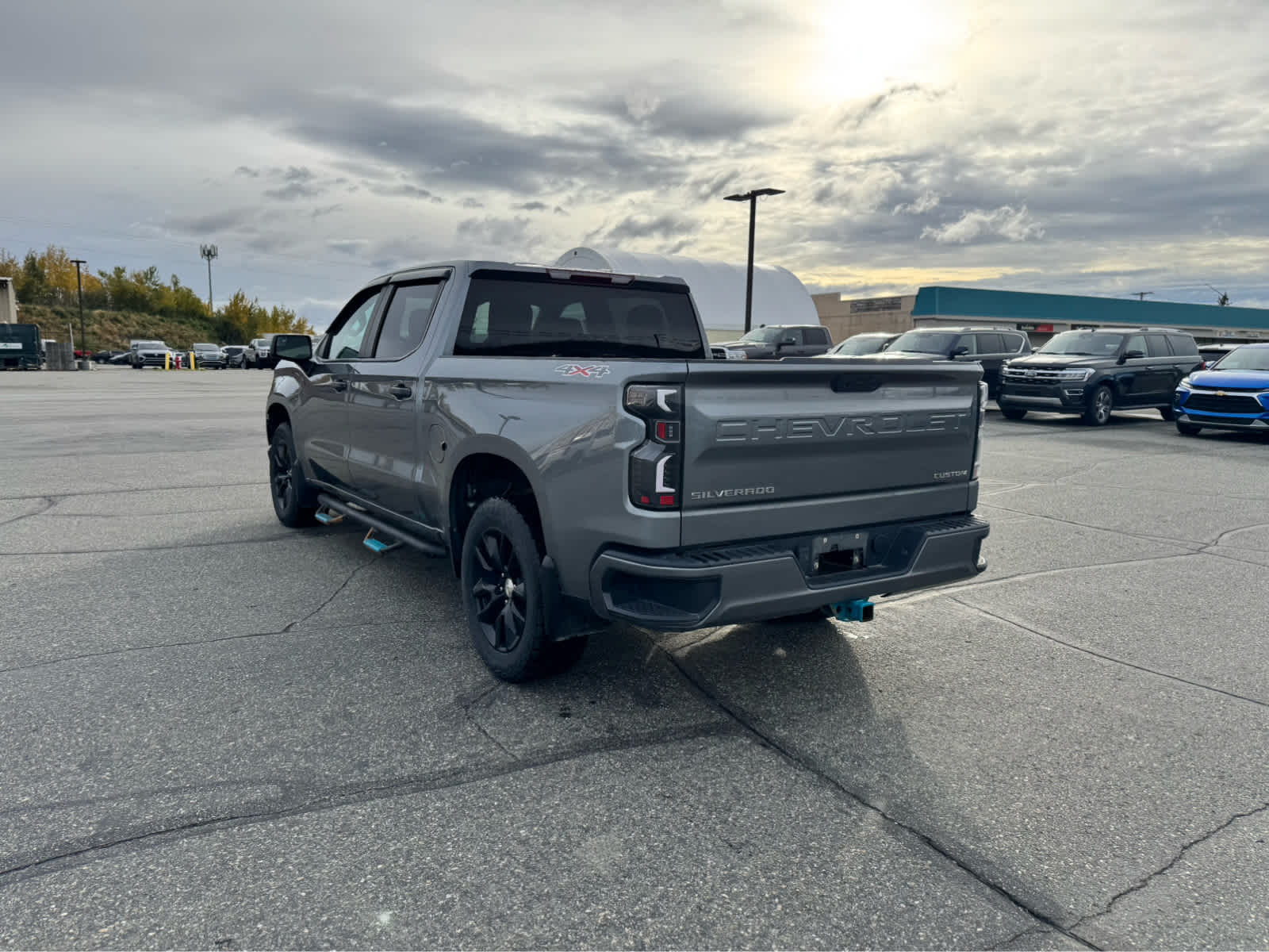 Thumbnail: 2021 Chevrolet Silverado 1500 - 3