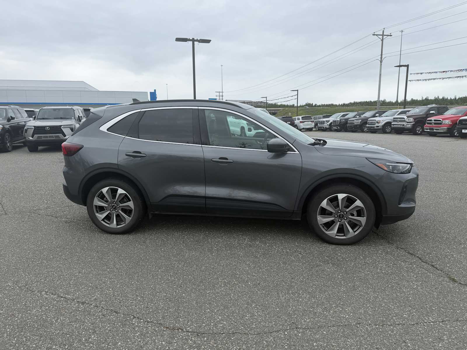 2025 Ford Escape Platinum - Photo 12