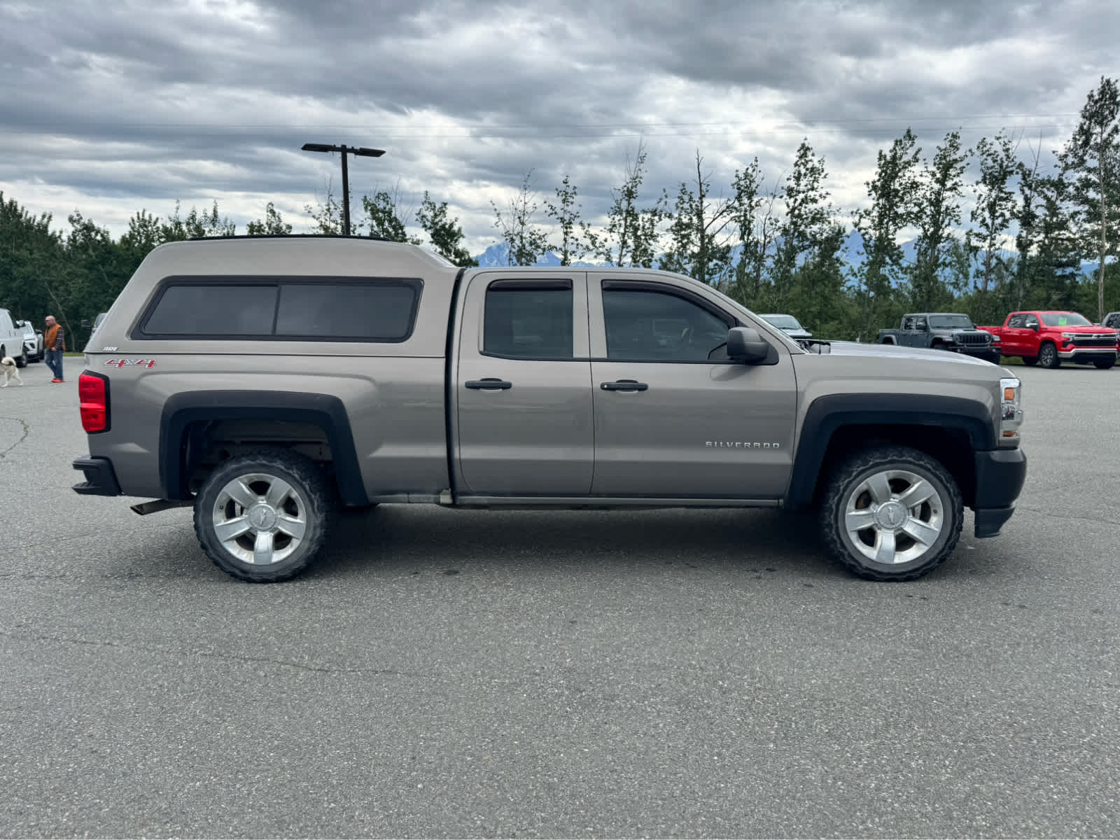Thumbnail: 2017 Chevrolet Silverado 1500 - 6