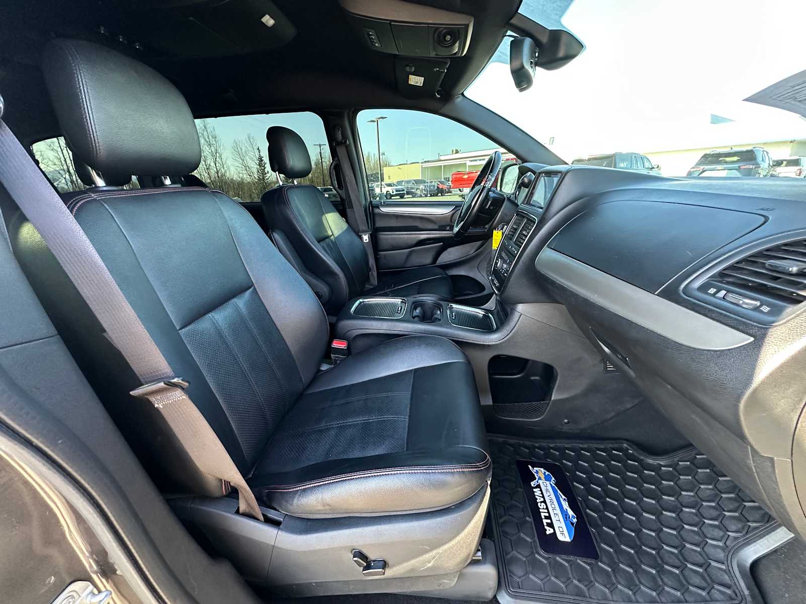 Thumbnail: 2020 Dodge Grand Caravan - 23