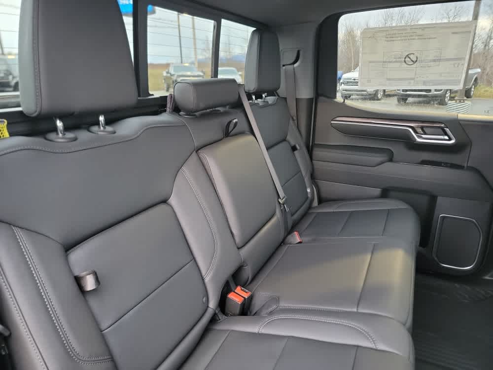 Thumbnail: 2026 Chevrolet Silverado 1500 - 20