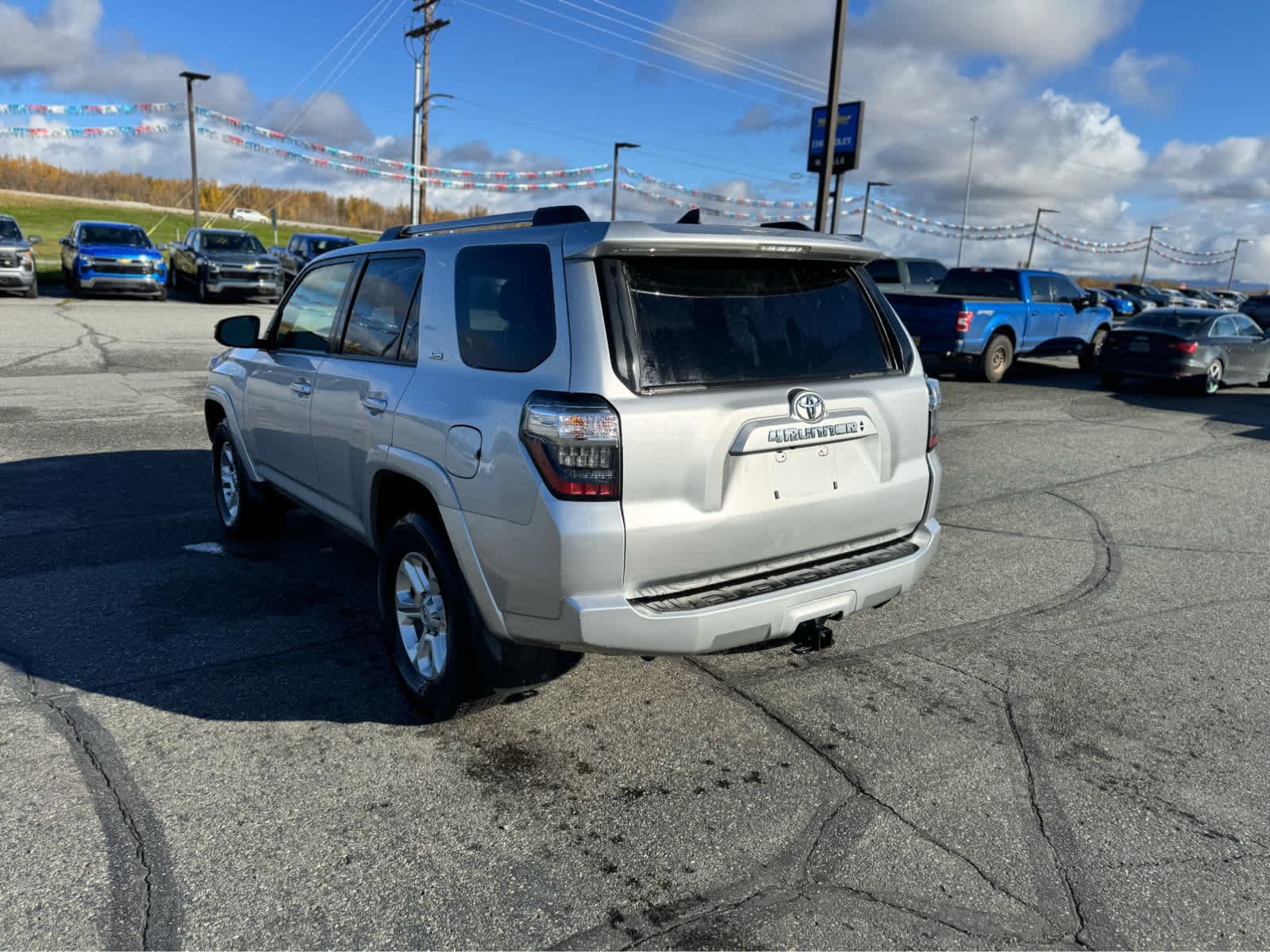 2023 Toyota 4Runner SR5 photo 3