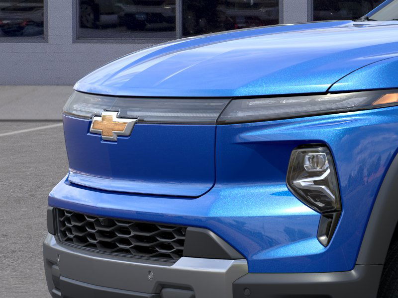 Thumbnail: 2025 Chevrolet Silverado EV - 13