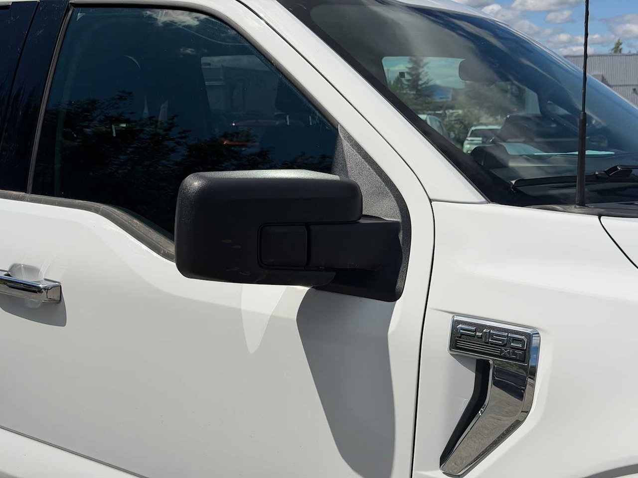 2025 Ford F-150 XLT - Image 20
