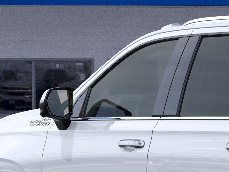 Thumbnail: 2026 Chevrolet Suburban - 12