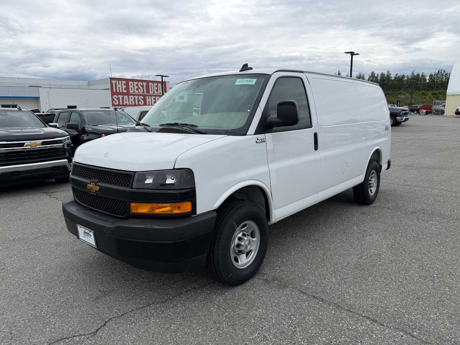 2025 Chevrolet Express Cargo Work Van - Photo 8
