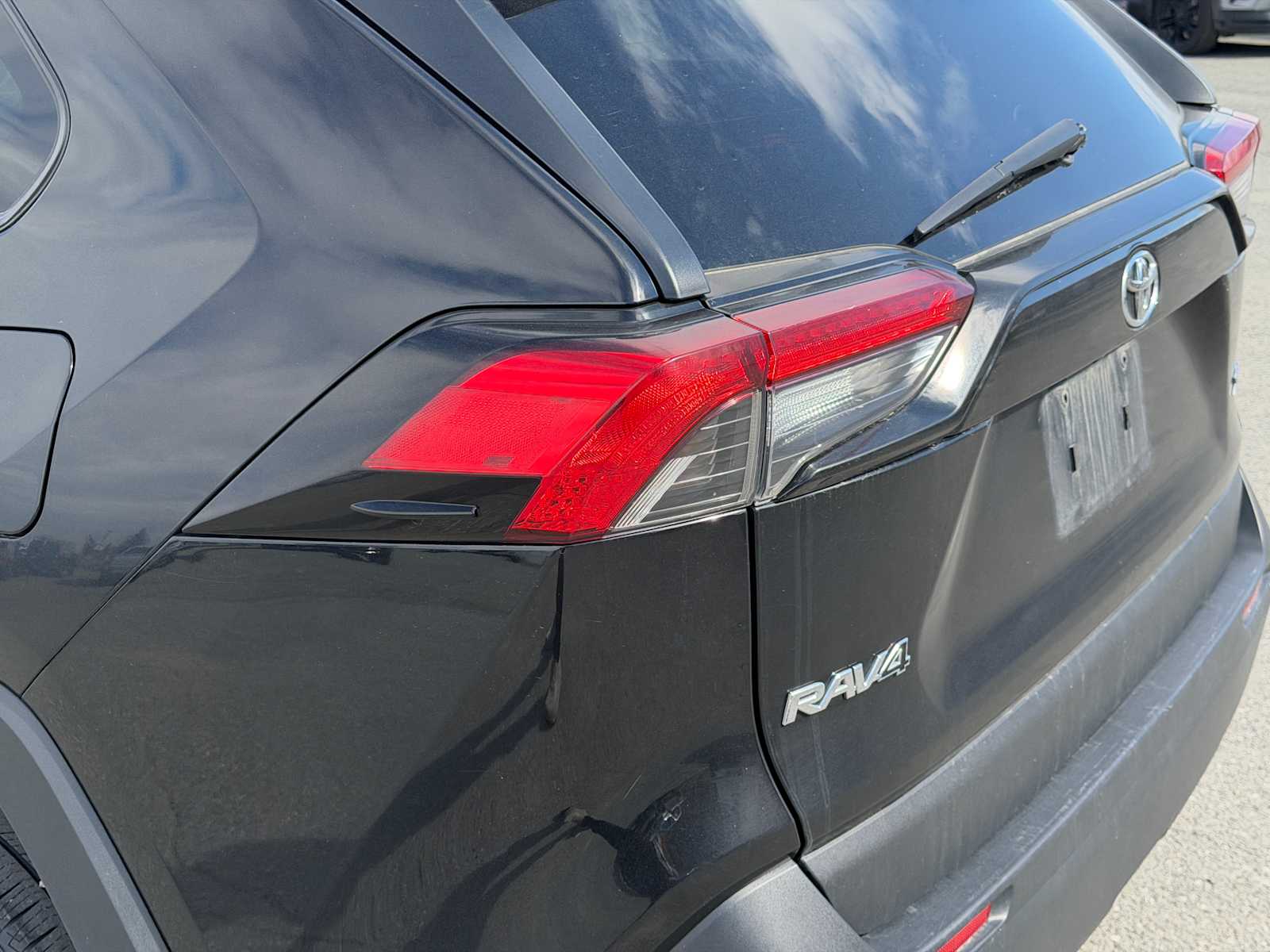 Thumbnail: 2023 Toyota RAV4 - 21