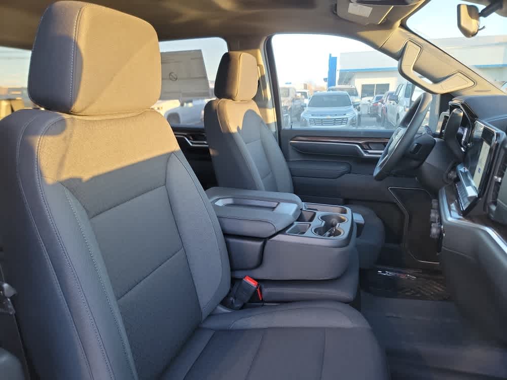 Thumbnail: 2026 Chevrolet Silverado 2500 - 18