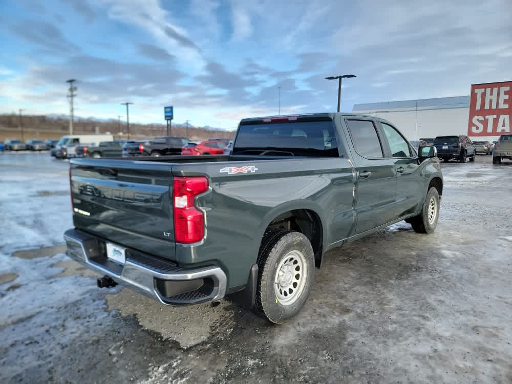 Thumbnail: 2026 Chevrolet Silverado 1500 - 5