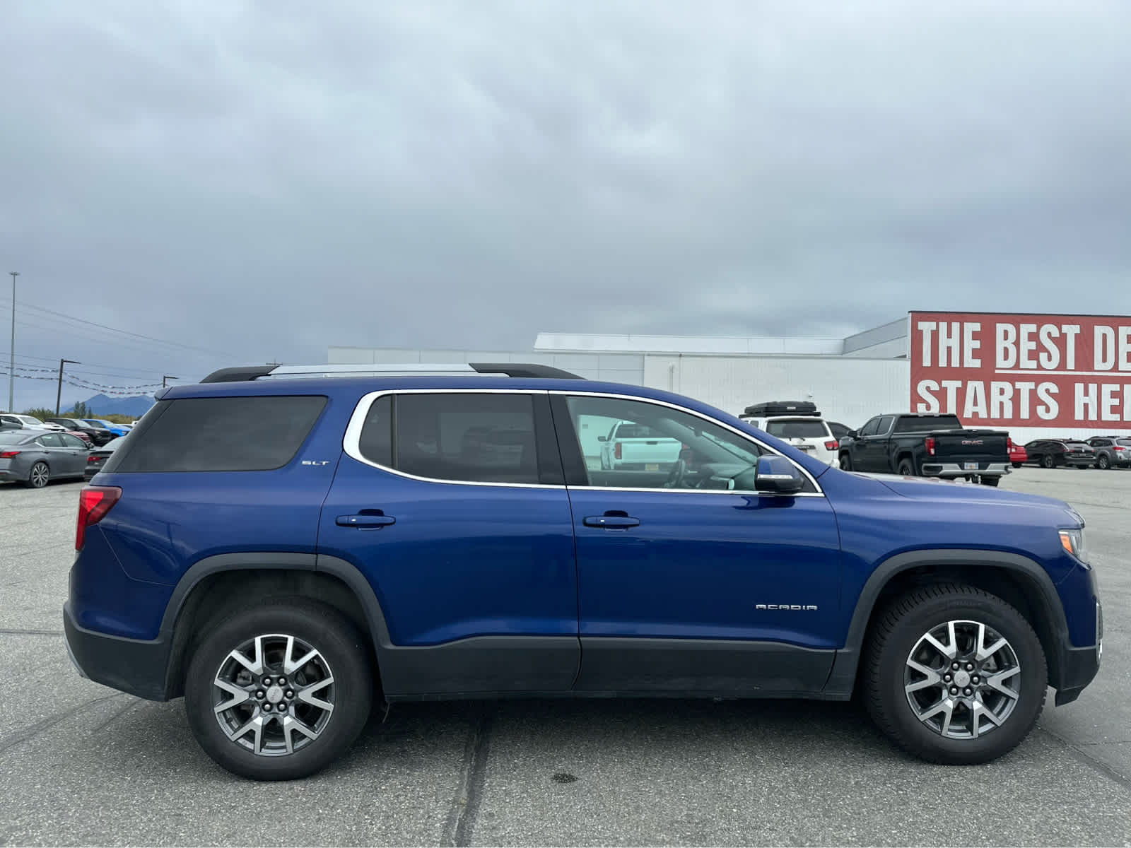 Thumbnail: 2023 GMC Acadia - 8