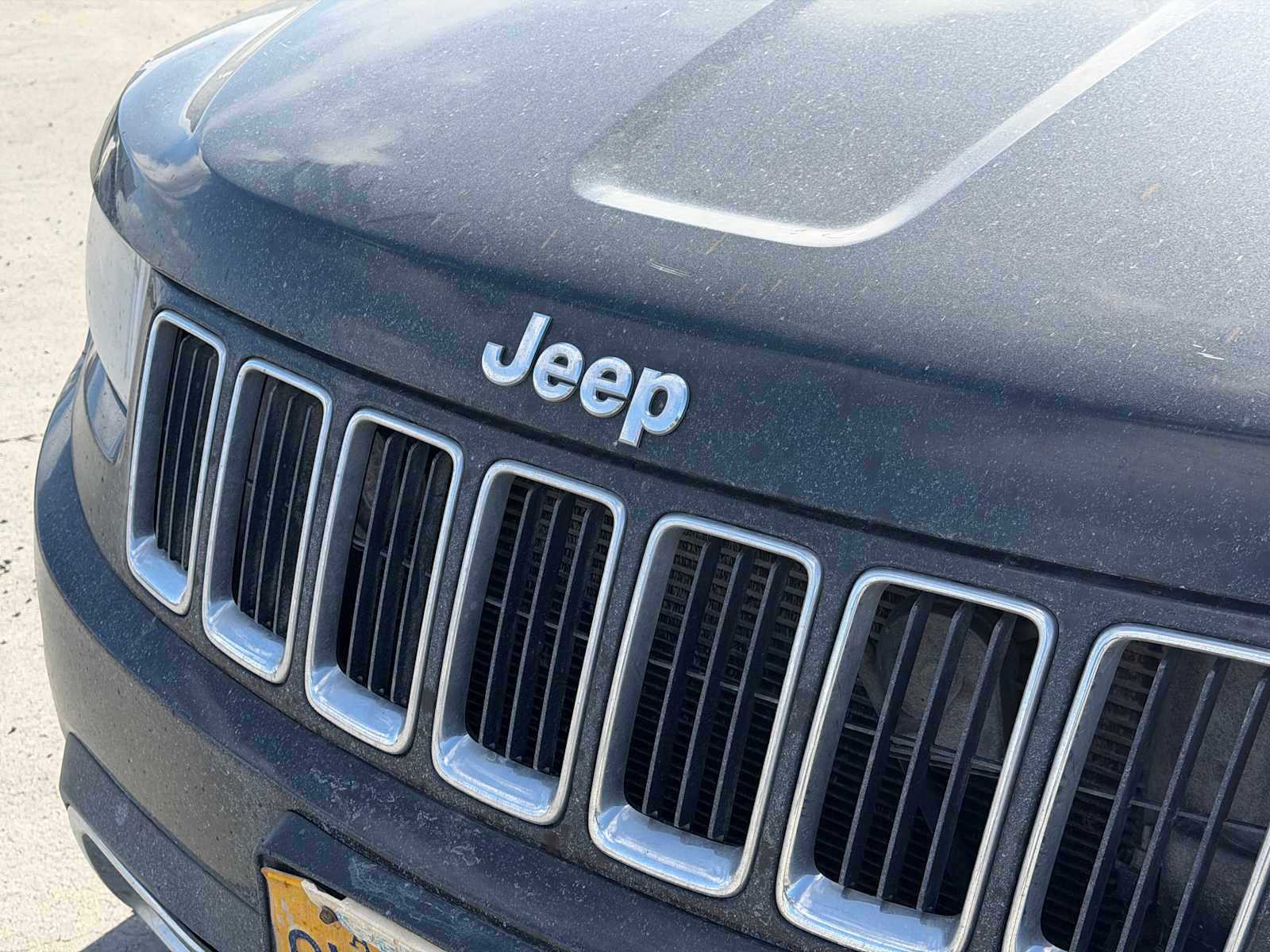 Thumbnail: 2015 Jeep Grand Cherokee - 17