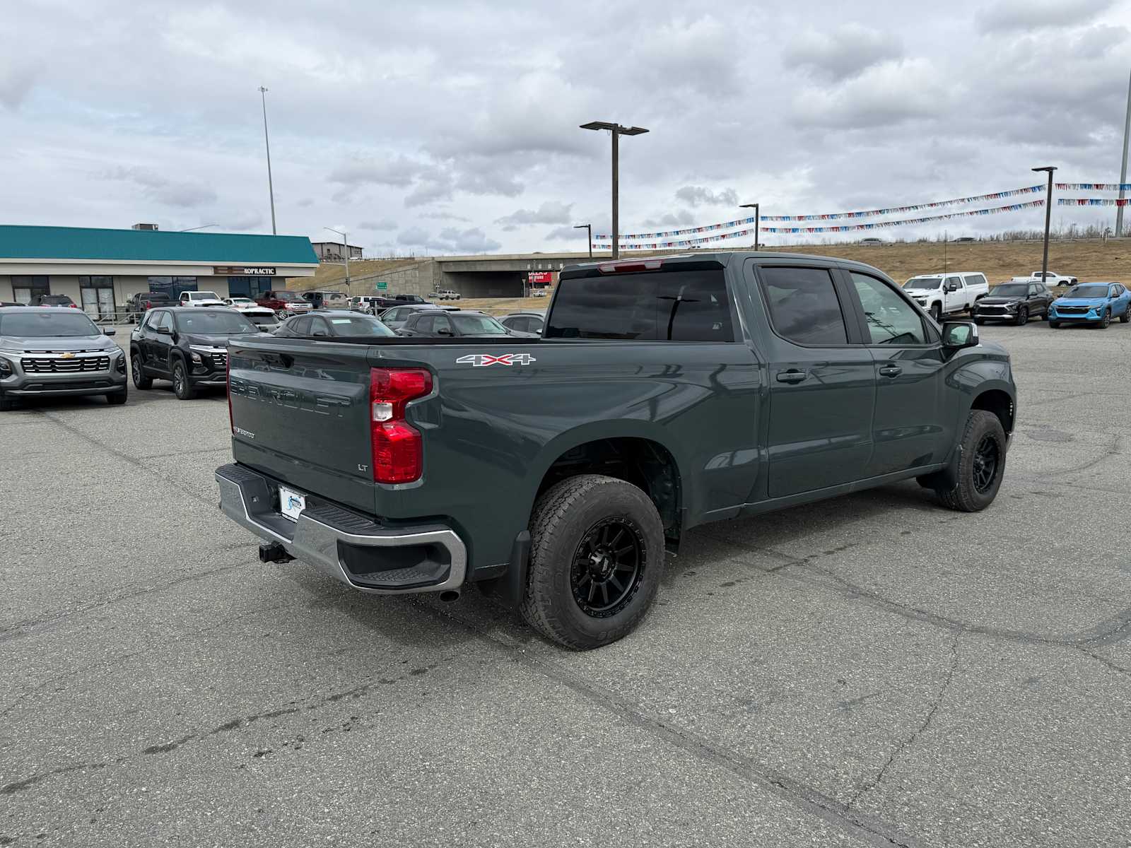 Thumbnail: 2026 Chevrolet Silverado 1500 - 21