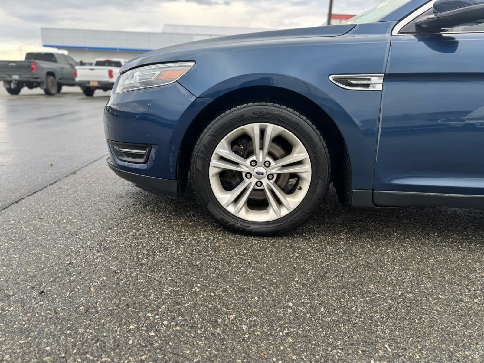 Thumbnail: 2017 Ford Taurus - 10