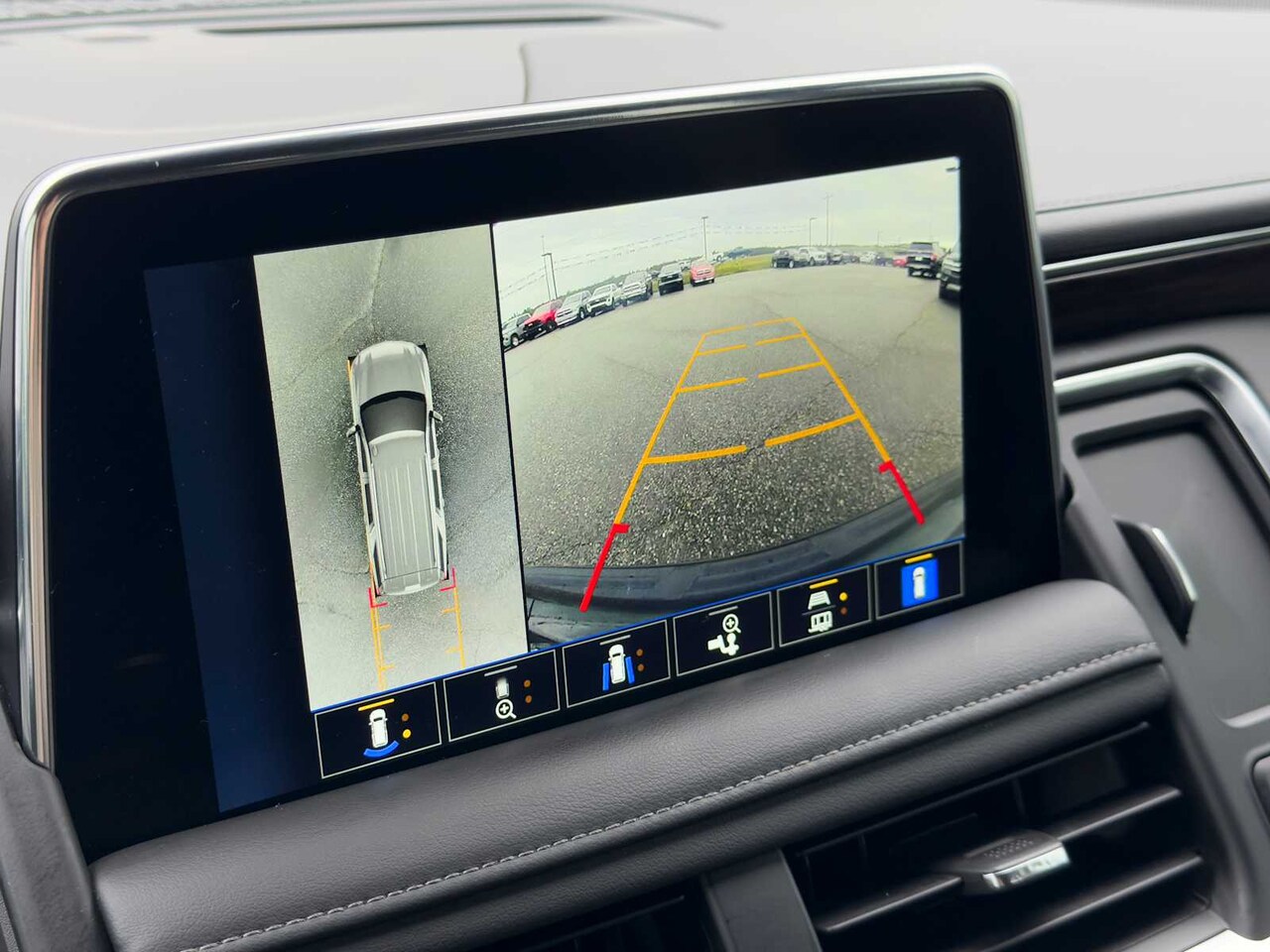 2022 Chevrolet Tahoe Z71 - Image 4
