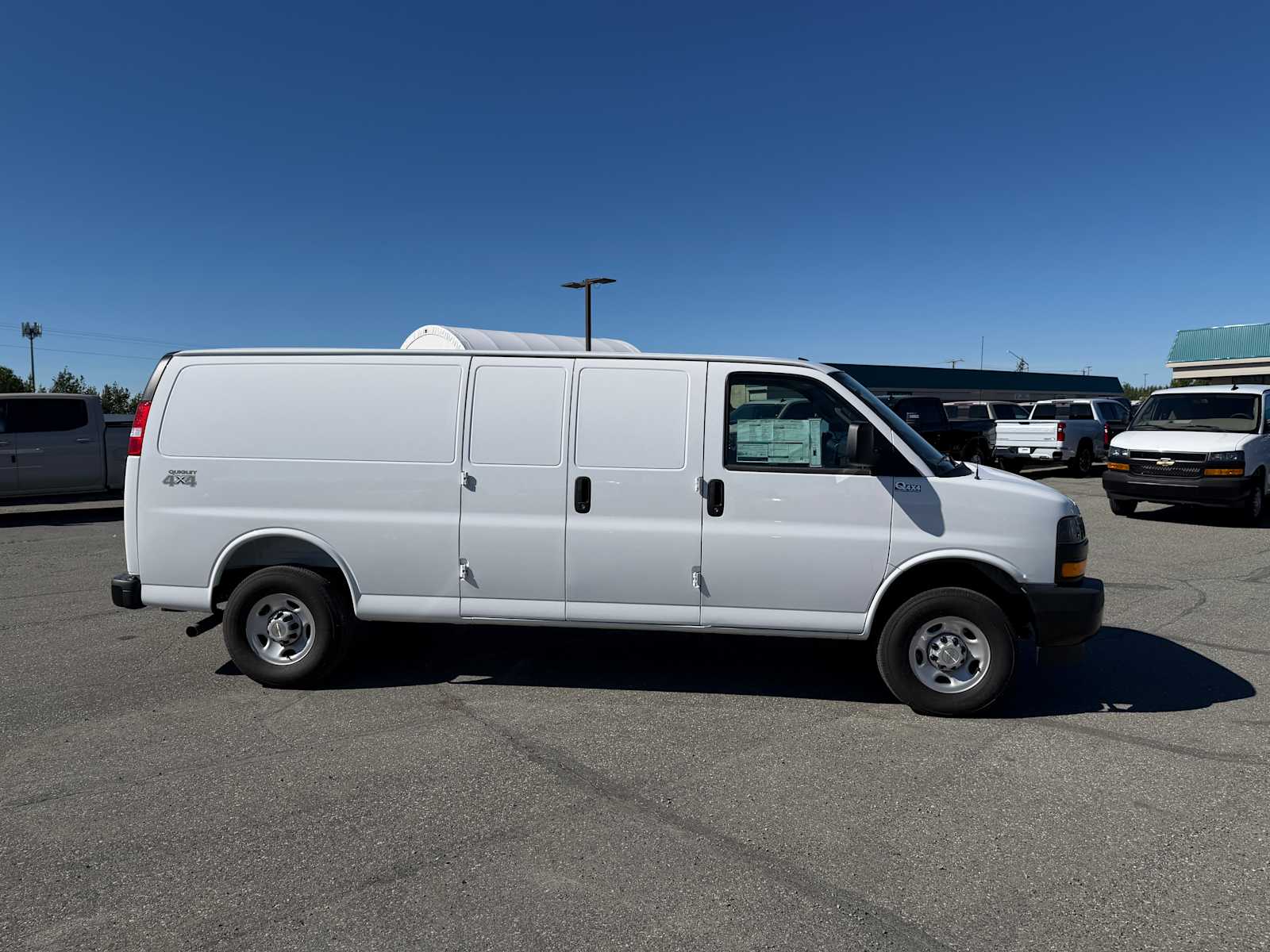 2025 Chevrolet Express Cargo Work Van - Photo 12