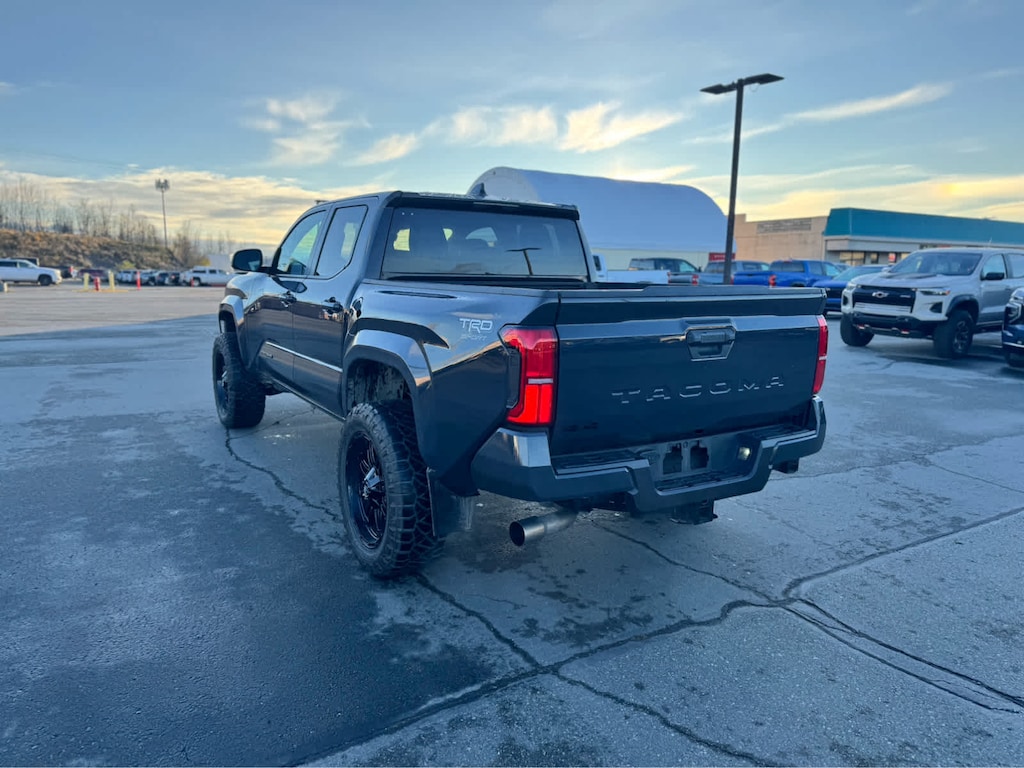 Used 2024 Toyota Tacoma 4WD SR5