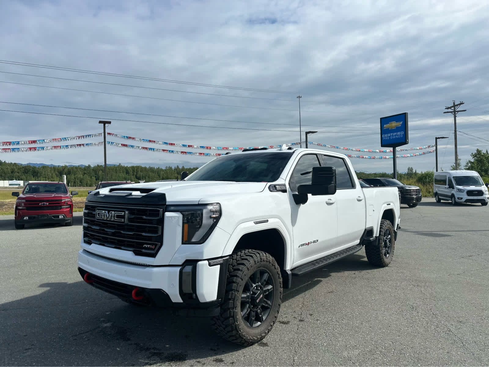 Thumbnail: 2024 GMC Sierra 2500 - 1