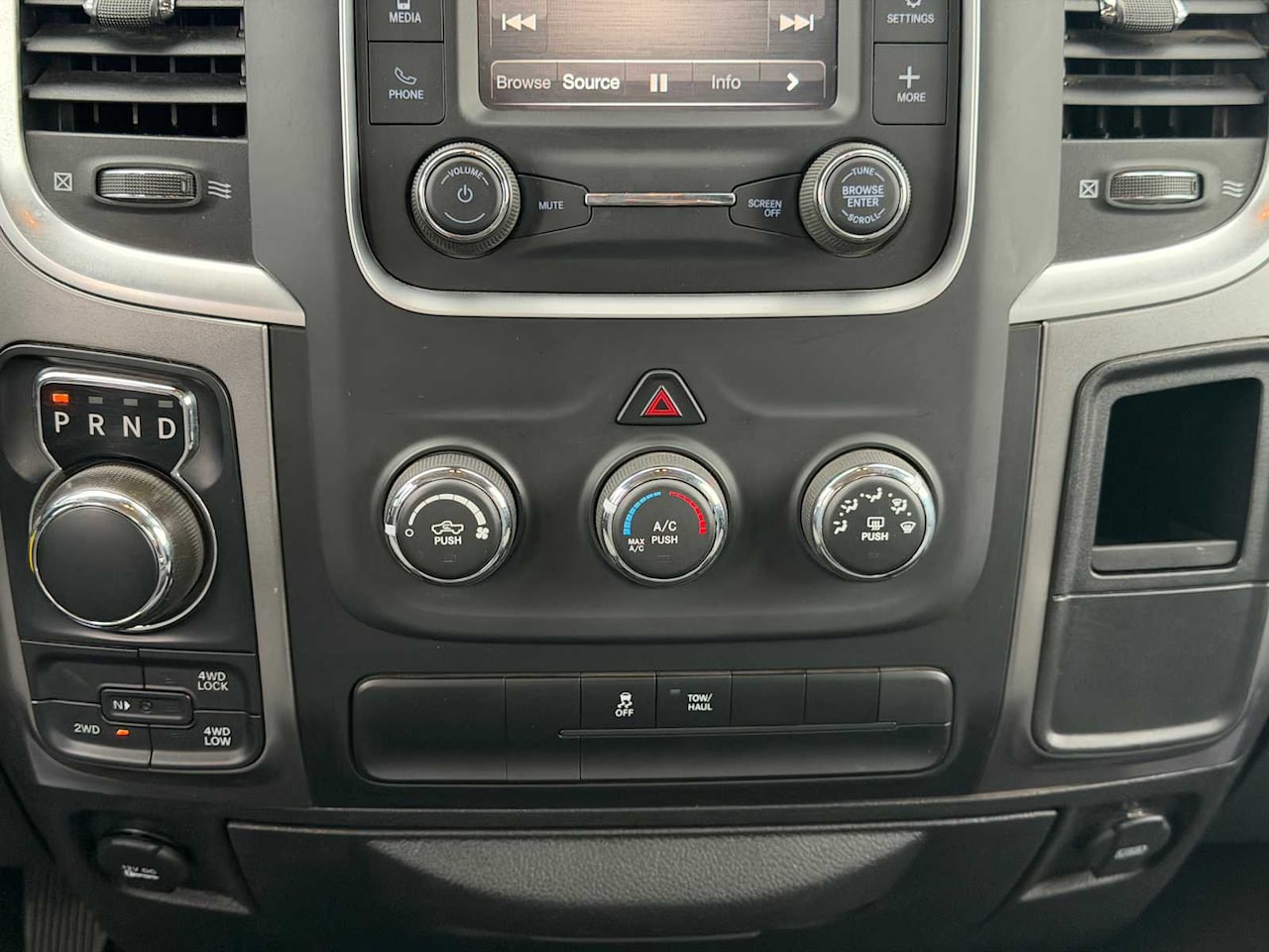 2024 Ram 1500 Classic SLT - Image 20