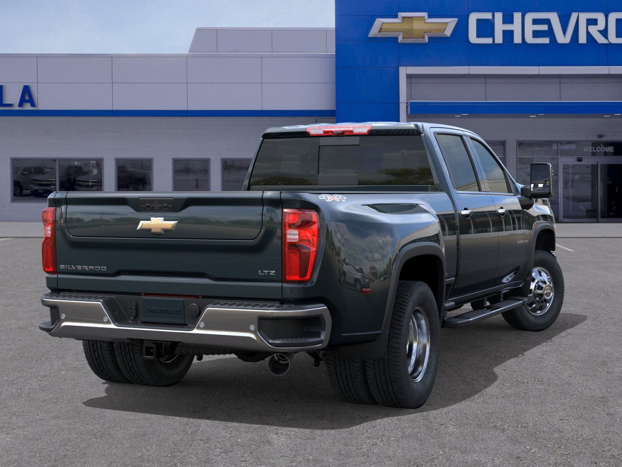 Thumbnail: 2026 Chevrolet Silverado 3500 - 29