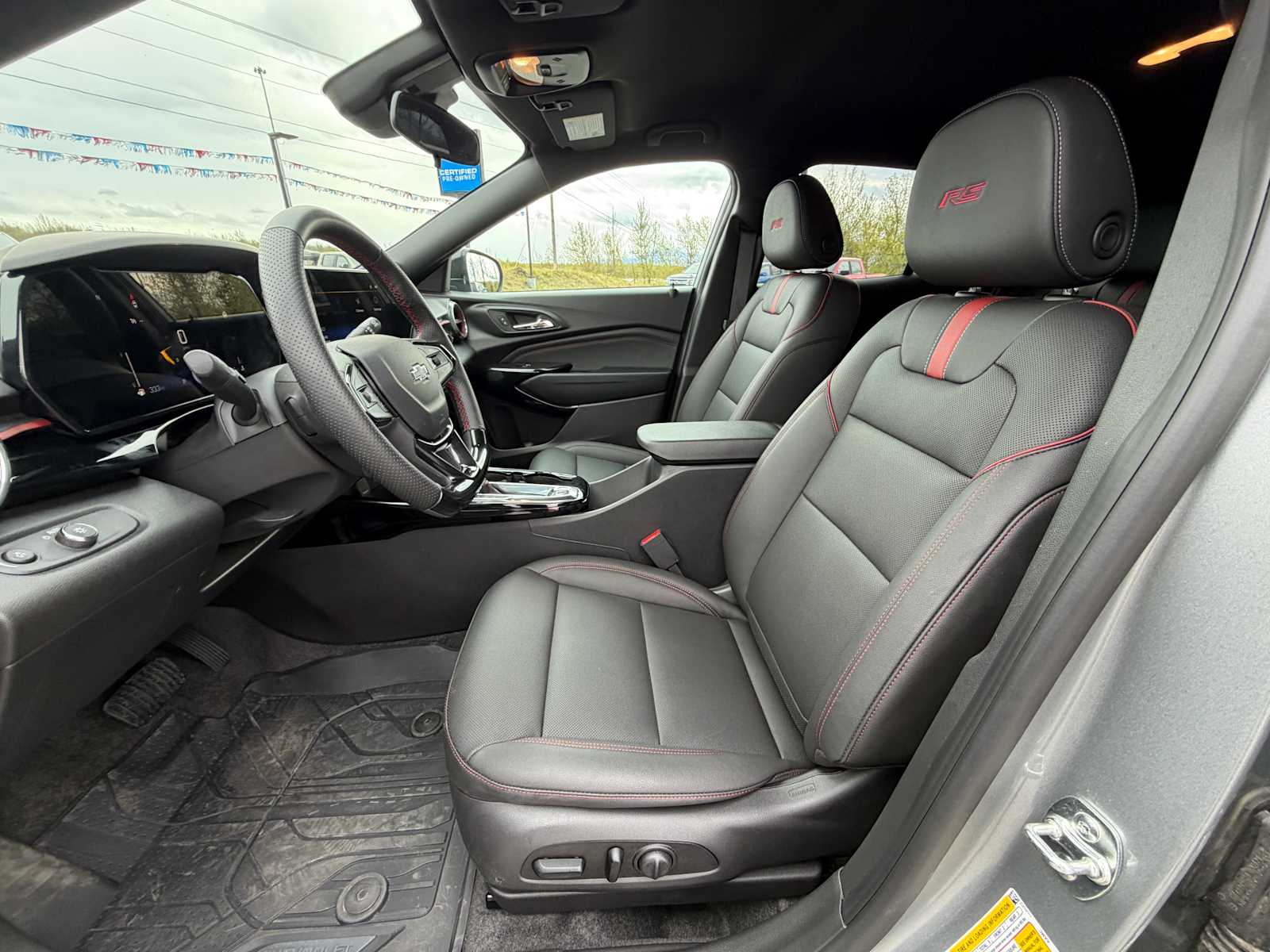 Thumbnail: 2026 Chevrolet Trax - 6