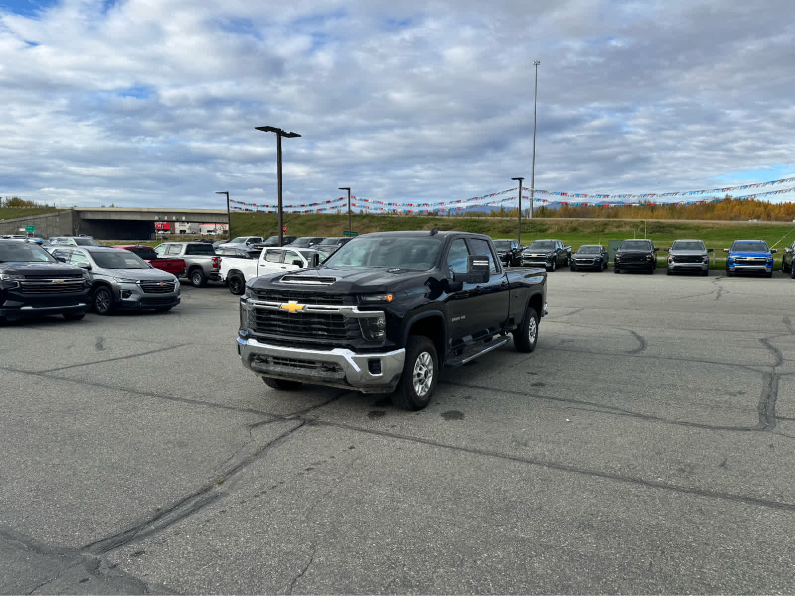 Thumbnail: 2024 Chevrolet Silverado 2500 - 9