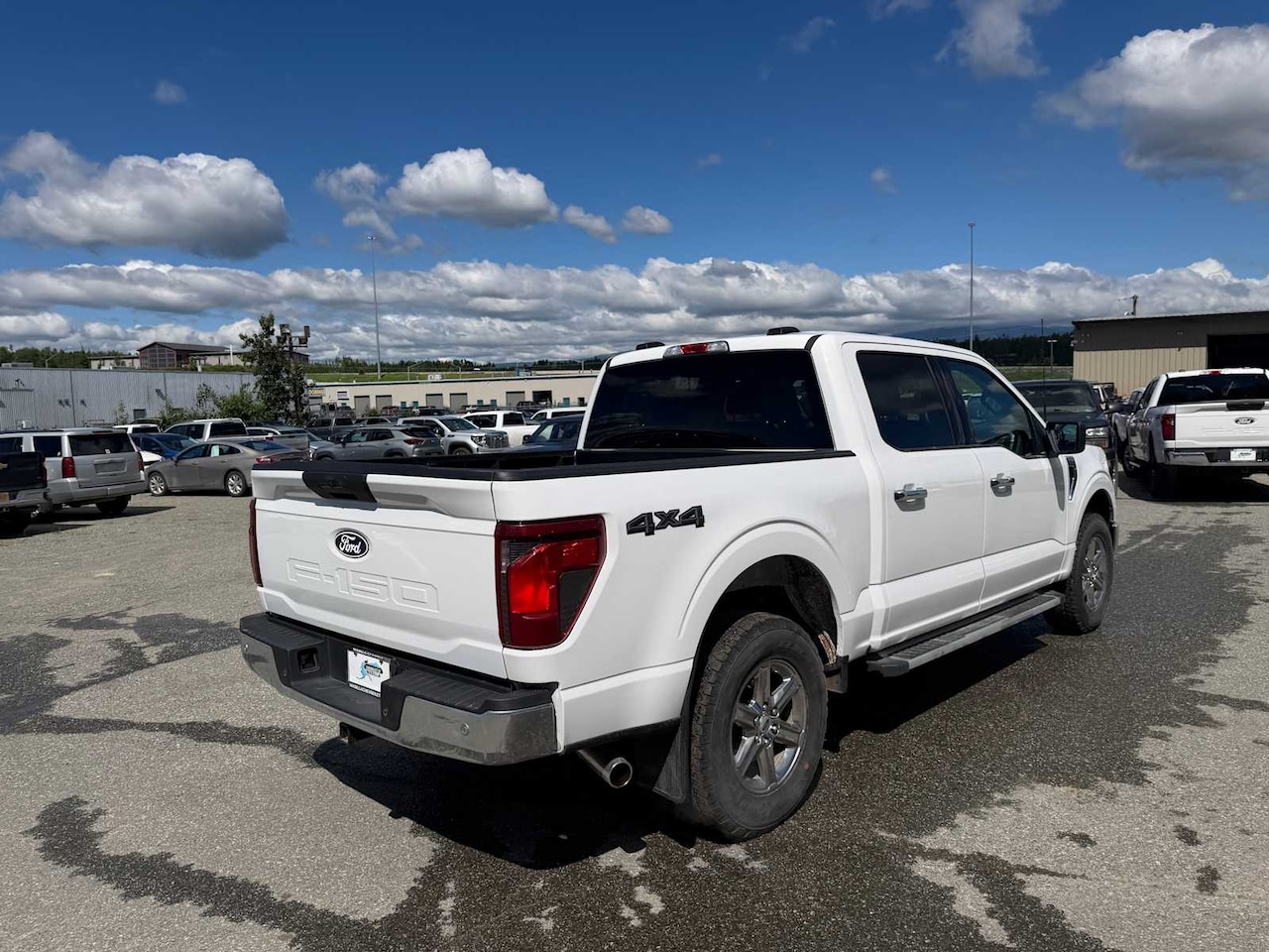 2025 Ford F-150 XLT - Image 7