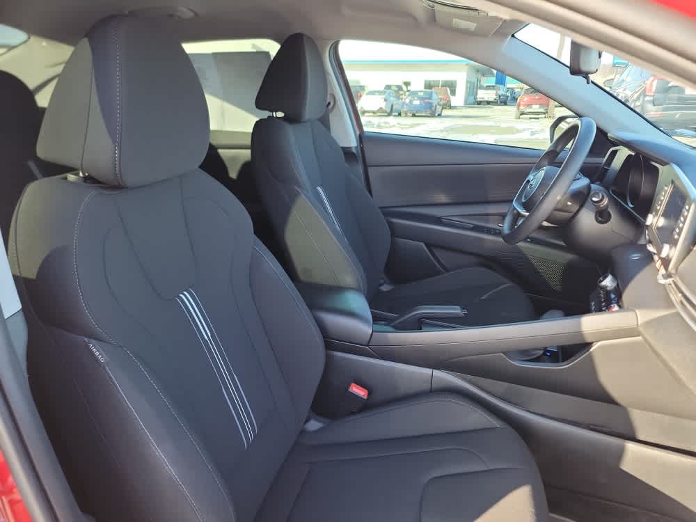 Thumbnail: 2023 Hyundai Elantra - 19