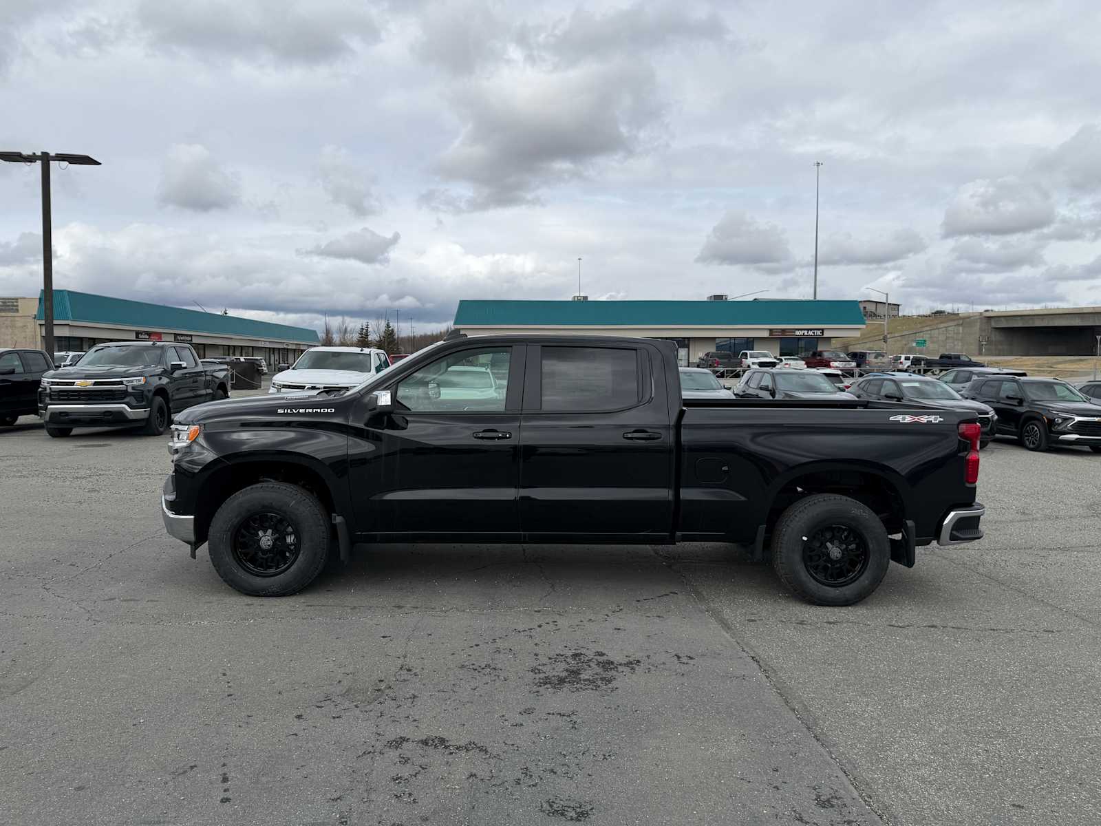 Thumbnail: 2026 Chevrolet Silverado 1500 - 3