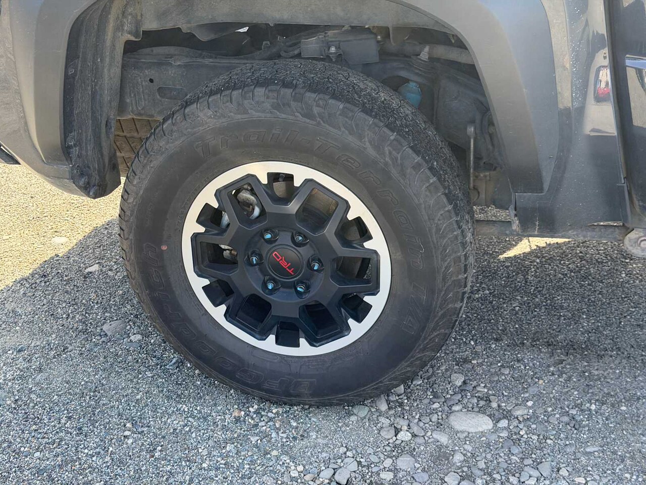 2024 Toyota Tacoma 4WD SR5 - Image 19