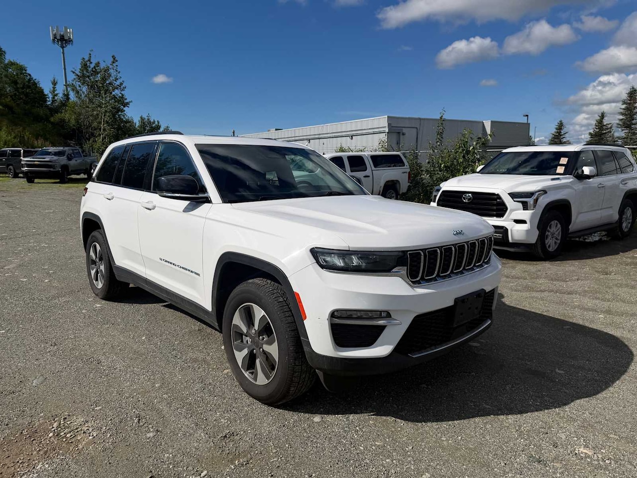 2024 Jeep Grand Cherokee 4xe - Image 5
