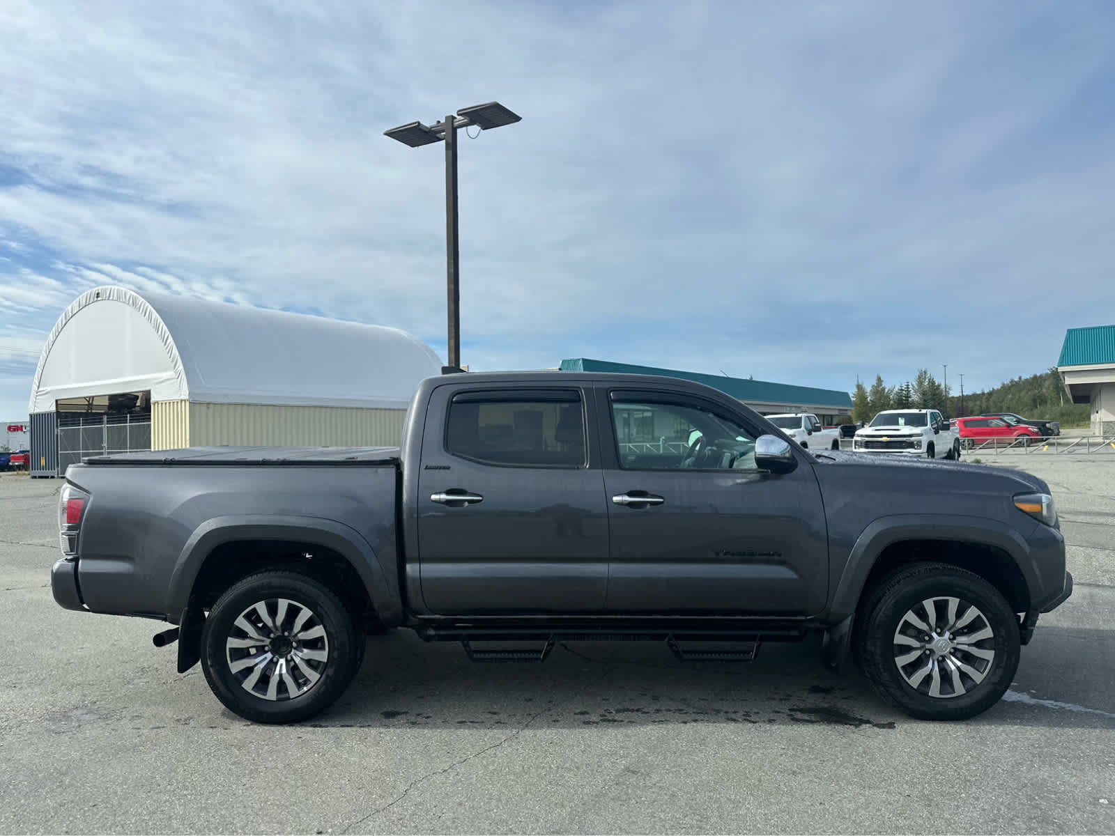 Thumbnail: 2022 Toyota Tacoma - 8