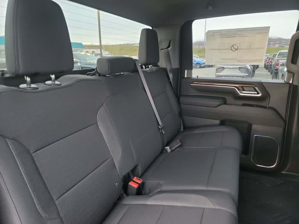 Thumbnail: 2026 Chevrolet Silverado 2500 - 19