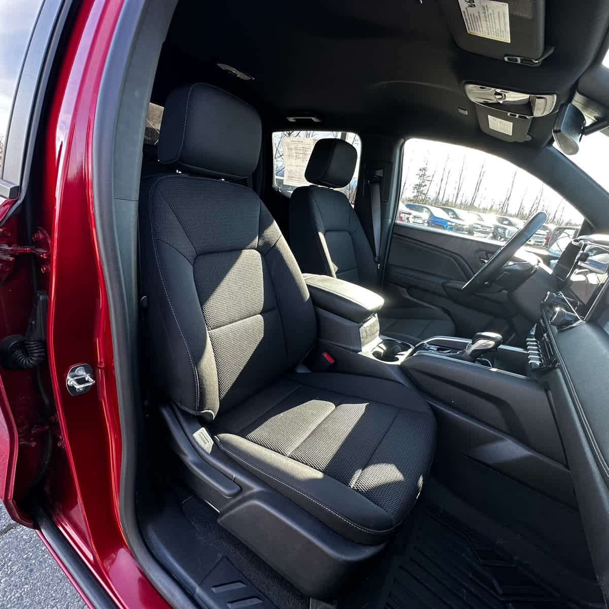 Thumbnail: 2023 Chevrolet Colorado - 23
