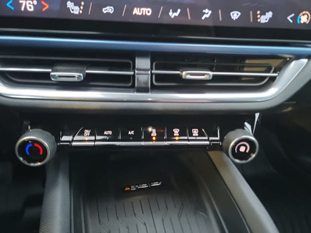 Thumbnail: 2026 Chevrolet Equinox - 17