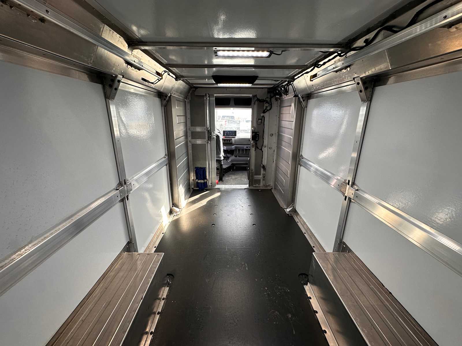 Thumbnail: 2025 Chevrolet BrightDrop - 18