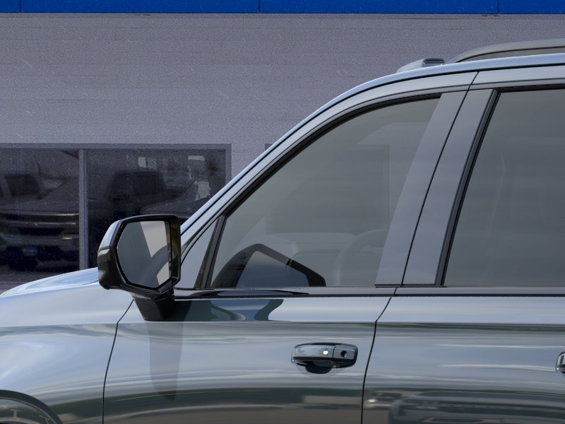 Thumbnail: 2026 Chevrolet Suburban - 12